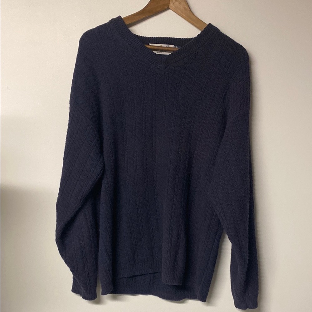 BILL BLASS Vintage Classic Navy Blue V-Neck Cable Knit Sweater